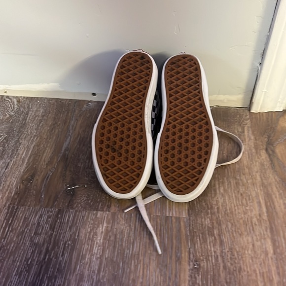 Girls black and white checkered vans size 2 - Picture 4 of 5